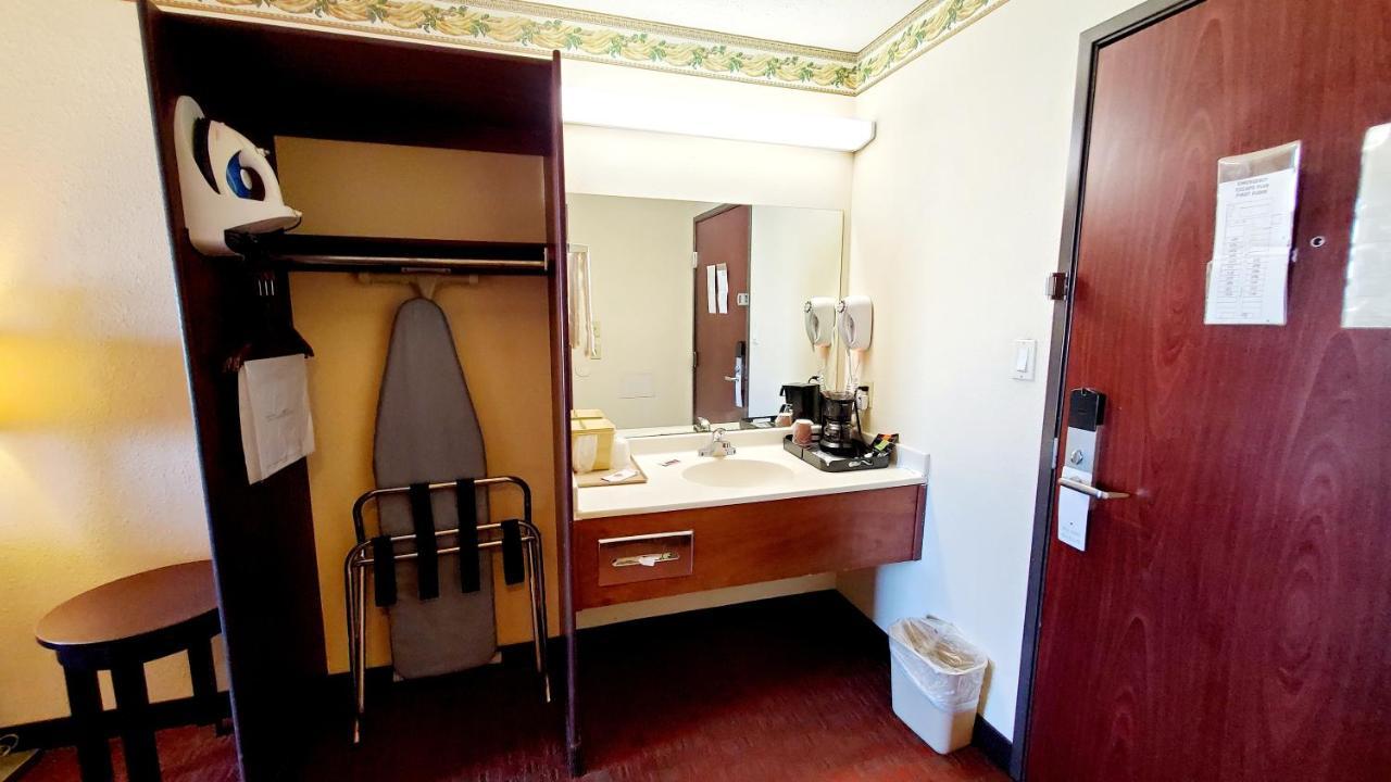 Executive Inn Alva Dış mekan fotoğraf